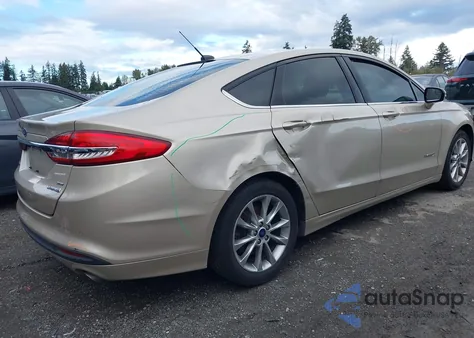 2017 Ford Fusion Hybrid Se z USA, uszkodzony, nr VIN 3FA6P0LU2HR130013
